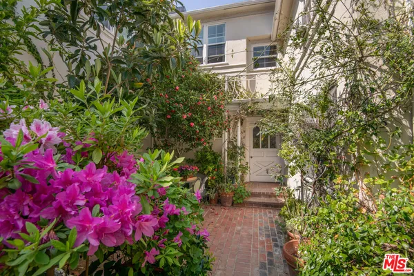 $4,500 | 405 1/2 Shirley Place, Beverly Hills, CA 90212