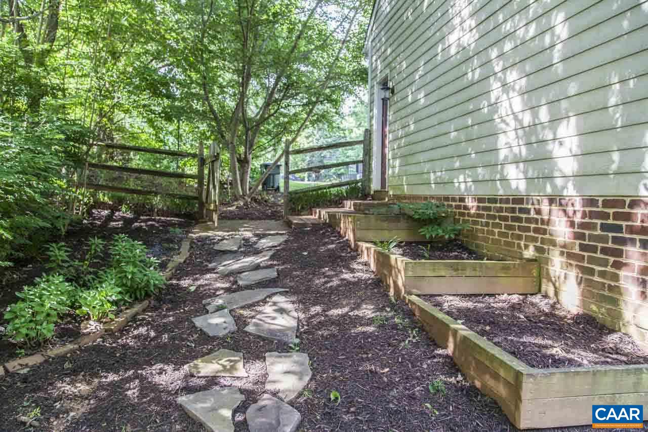 324 Starcrest Road Charlottesville, VA 22902 - Photo 46 of 47 Gallery Image 46