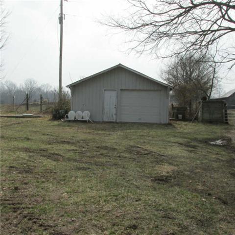 0 Sixteenth Model Road Wartrace, TN 37183 - Photo 6 of 19 a big house with a big yard and large trees