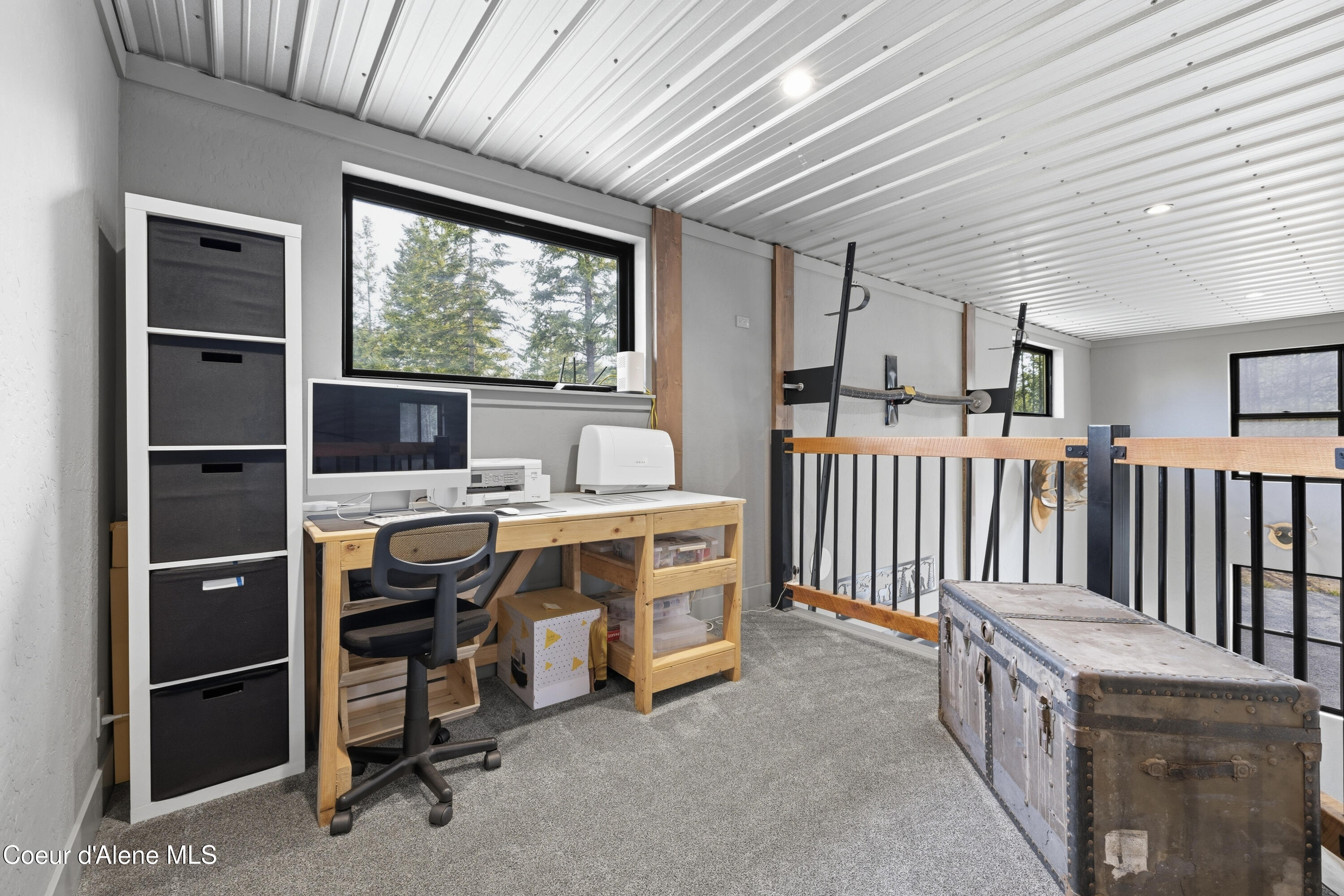 816 Old House Road Athol, ID 83801 - Photo 32 of 64 Upstairs Office Area