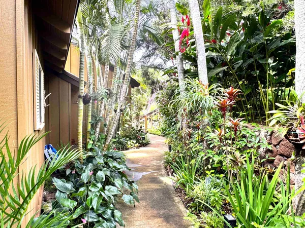 $479,000 | 100 Lio Place, Unit J3, Maunaloa, HI 96770