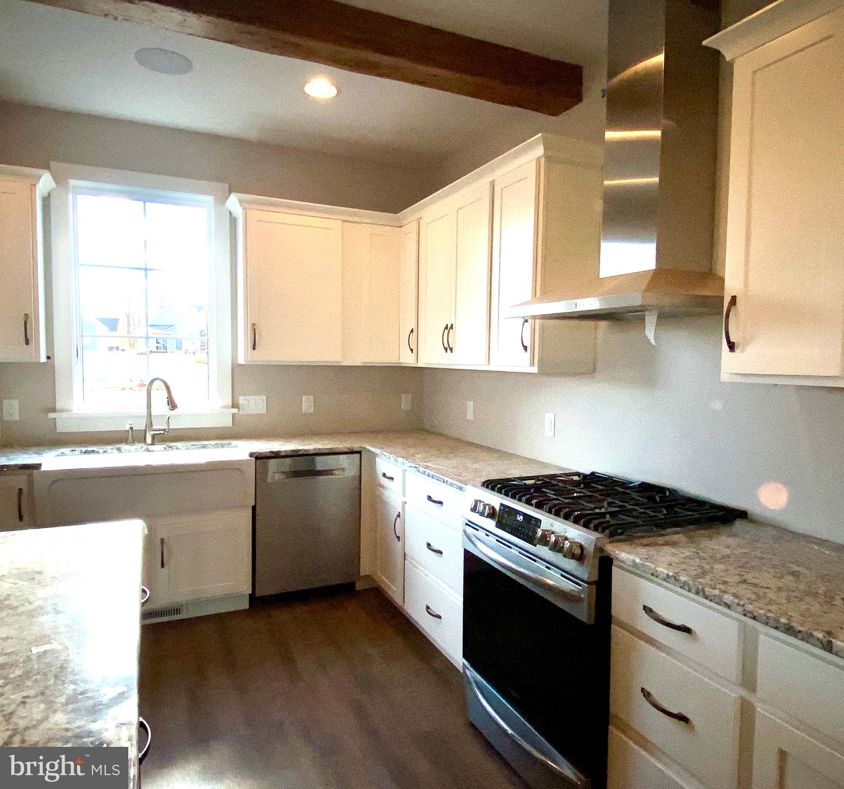171 Duncan Loop Boiling Springs, PA 17007 - Photo 14 of 28 Gallery Image 14