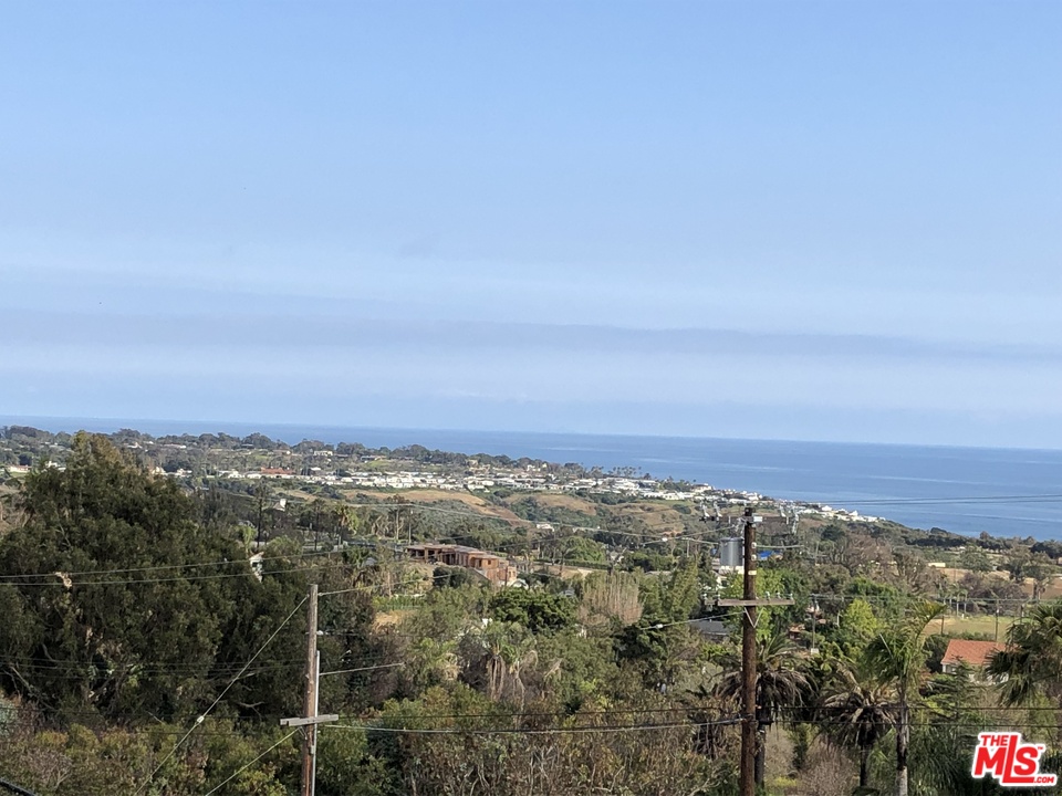 29805 Cuthbert Road Malibu, CA 90265 - Photo 1 of 6