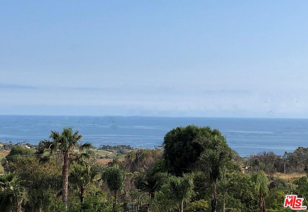 29805 Cuthbert Road Malibu, CA 90265 - Photo 2 of 6