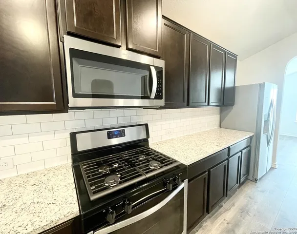 $1,750 | 9628 Western Wishes, San Antonio, TX 78254
