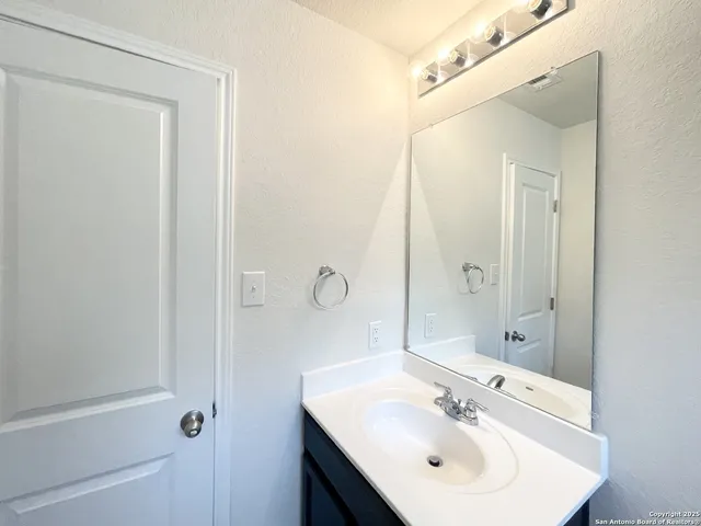 $1,750 | 9628 Western Wishes, San Antonio, TX 78254