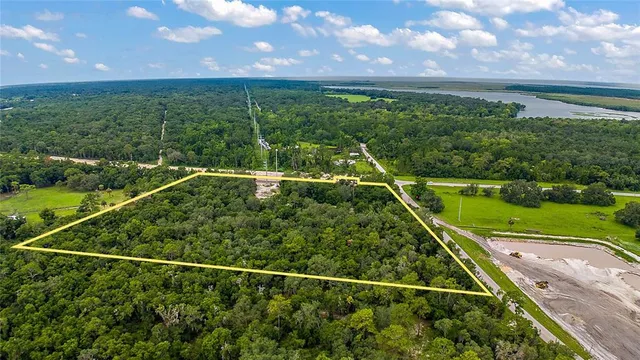 $1,950,000 | 5619 Highway 17, De Leon Springs, FL 32130