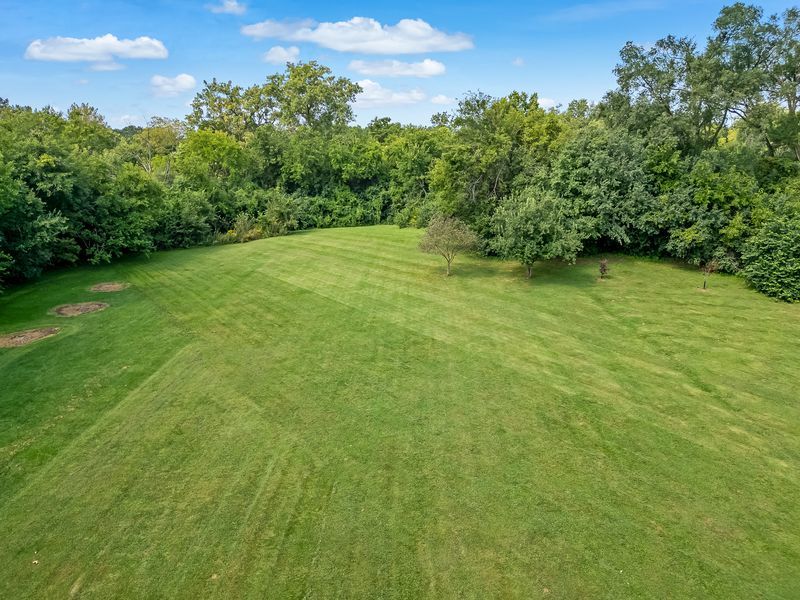 5S454 Radcliff Road Naperville, IL 60563 - Photo 10 of 15 Gallery Image 10