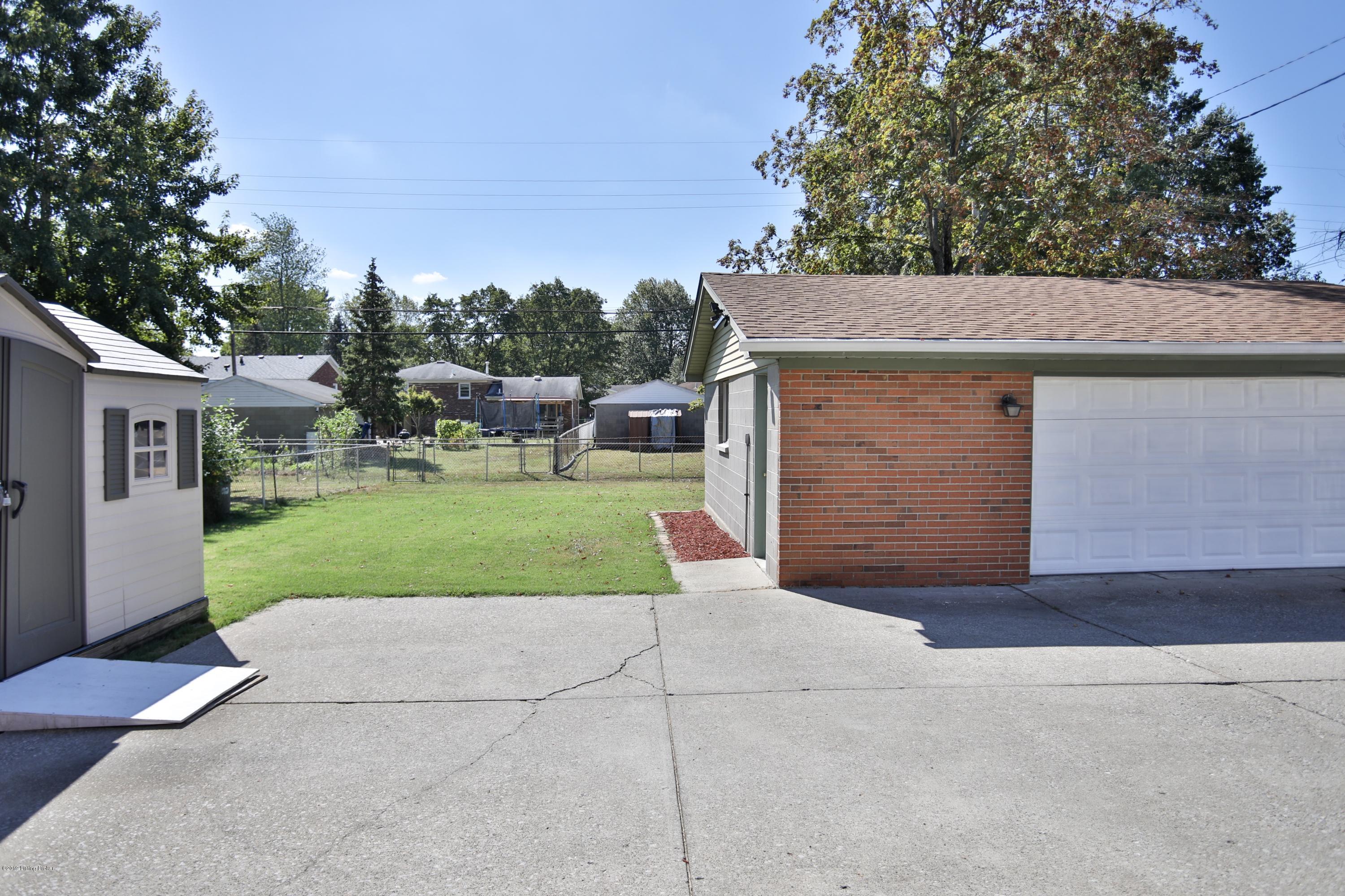 1052 Runell Road Louisville, KY 40214 - Photo 38 of 39 1-11