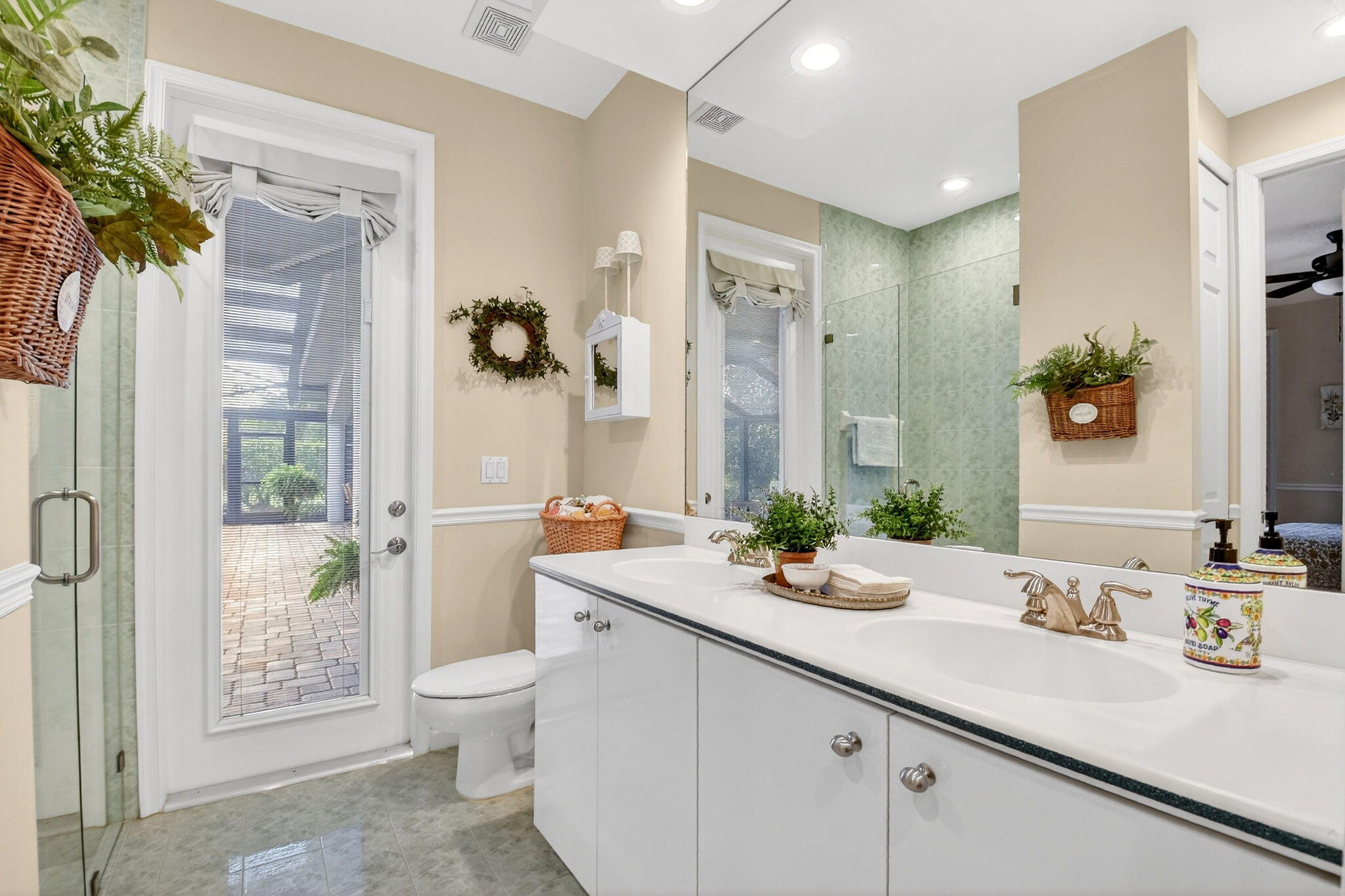 10305 Avenida Del Rio Delray Beach, FL 33446 - Photo 18 of 37 47-web-or-mls-DSC_4234