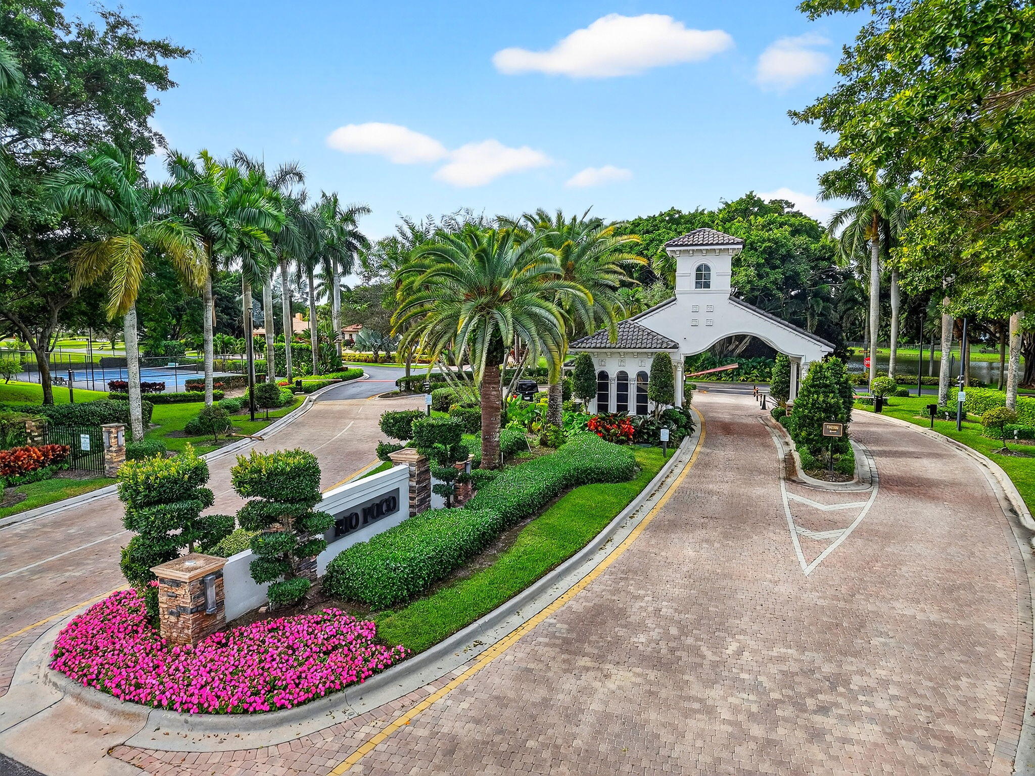 10305 Avenida Del Rio Delray Beach, FL 33446 - Photo 2 of 37 90-web-or-mls-DJI_20251211114309_0591_D