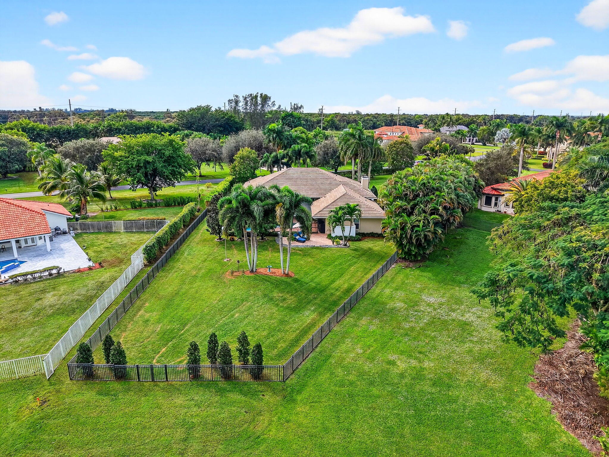 10305 Avenida Del Rio Delray Beach, FL 33446 - Photo 35 of 37 87-web-or-mls-DJI_20251211113755_0577_D