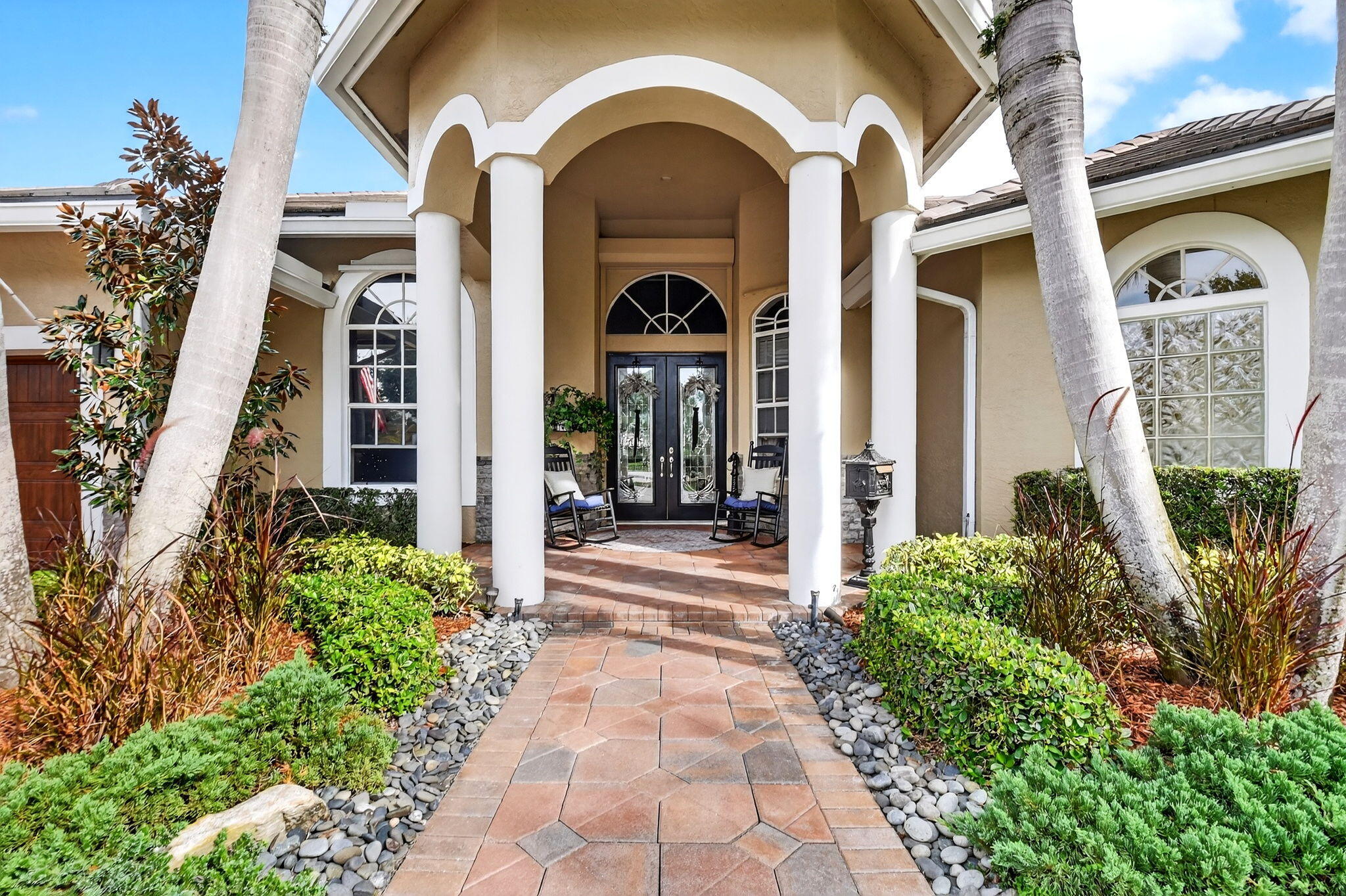 10305 Avenida Del Rio Delray Beach, FL 33446 - Photo 5 of 37 4-web-or-mls-DSC_4394