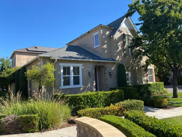 $2,150 | 3984 Trenton Avenue, Clovis, CA 93619