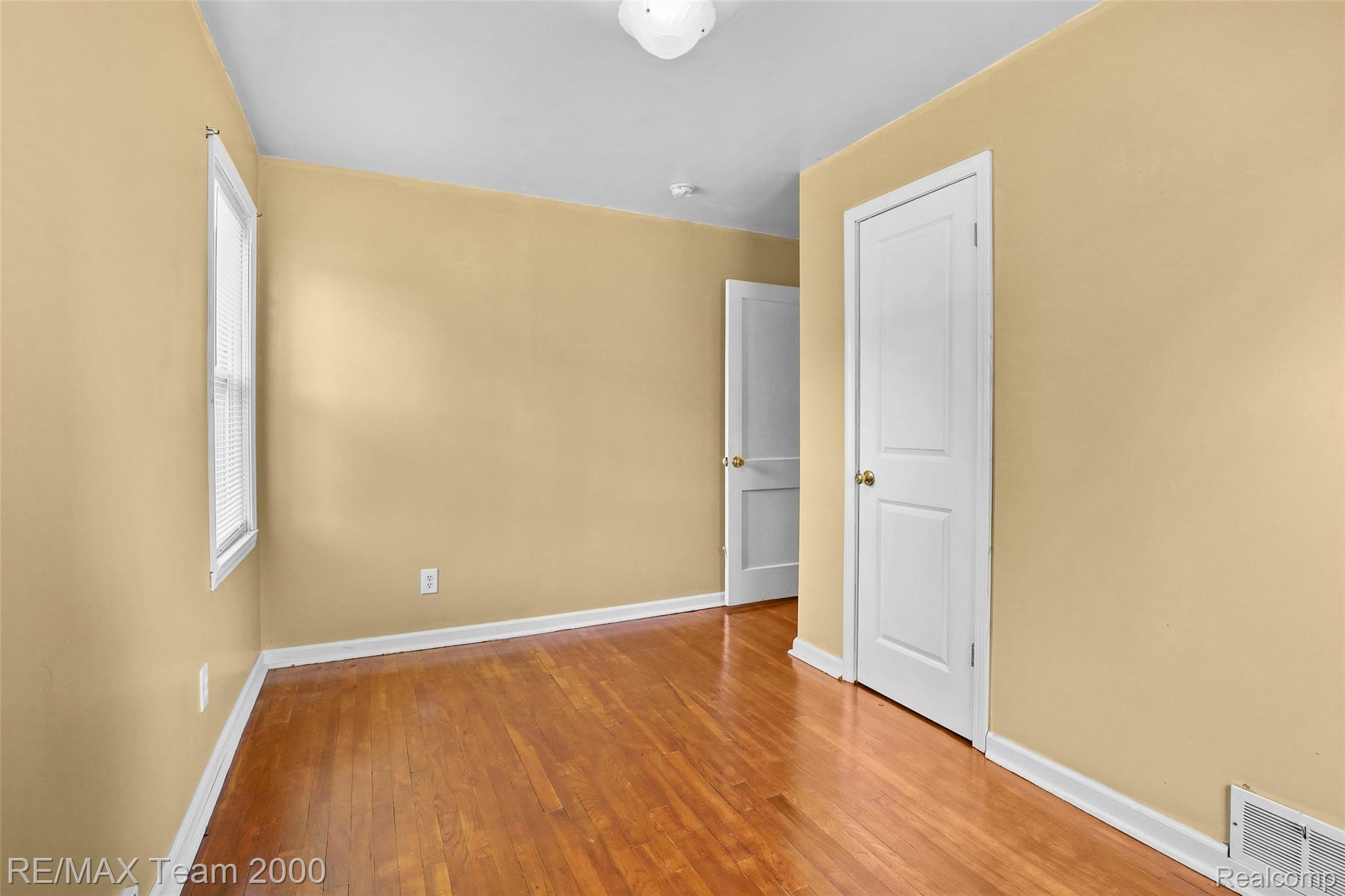 3130 Chestnut Street Dearborn, MI 48124 - Photo 18 of 30 Photo Jun 08 2026, 3 21 10 AM.jpg