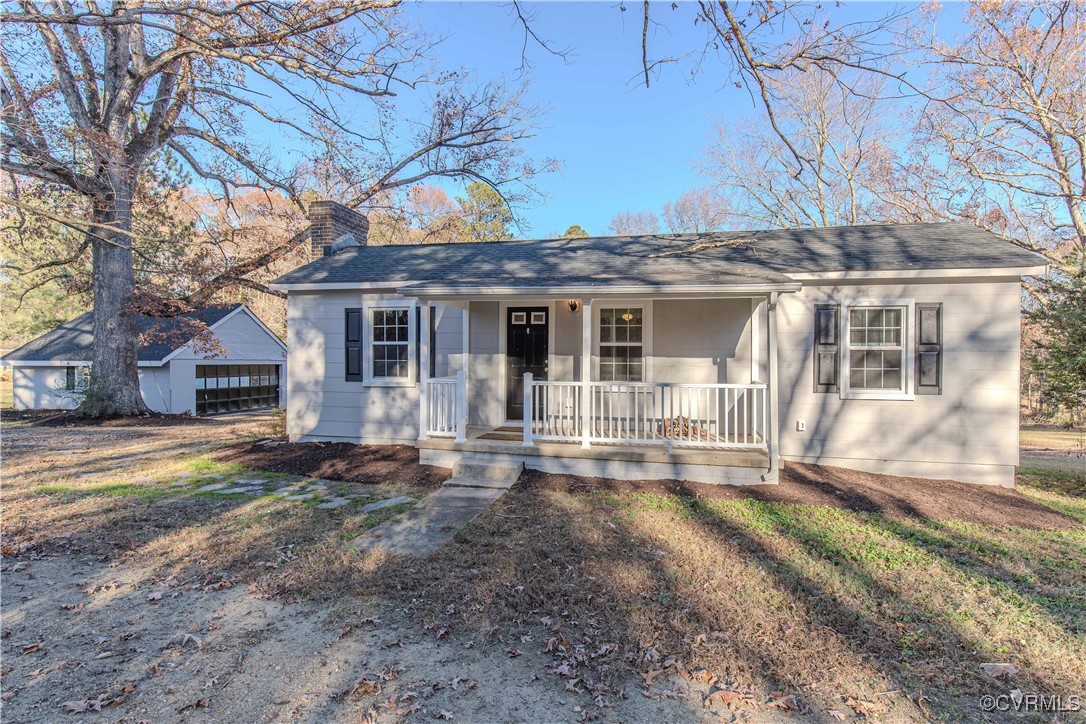2015 Hicks Road Richmond, VA 23235 - Photo 2 of 31 Single story home with covered porch and a front l