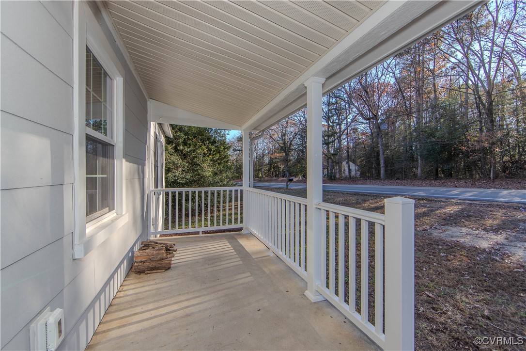 2015 Hicks Road Richmond, VA 23235 - Photo 7 of 31 Deck with a porch