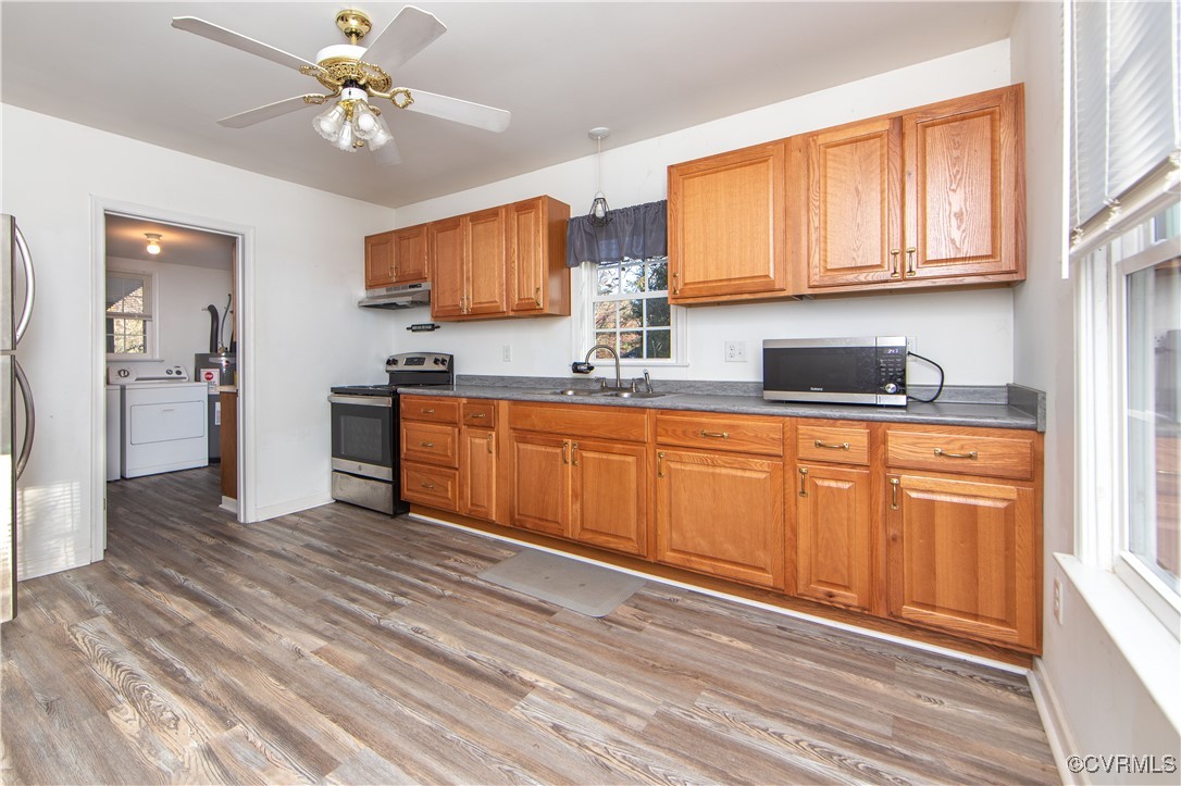 2015 Hicks Road Richmond, VA 23235 - Photo 9 of 31 Kitchen featuring appliances with stainless steel