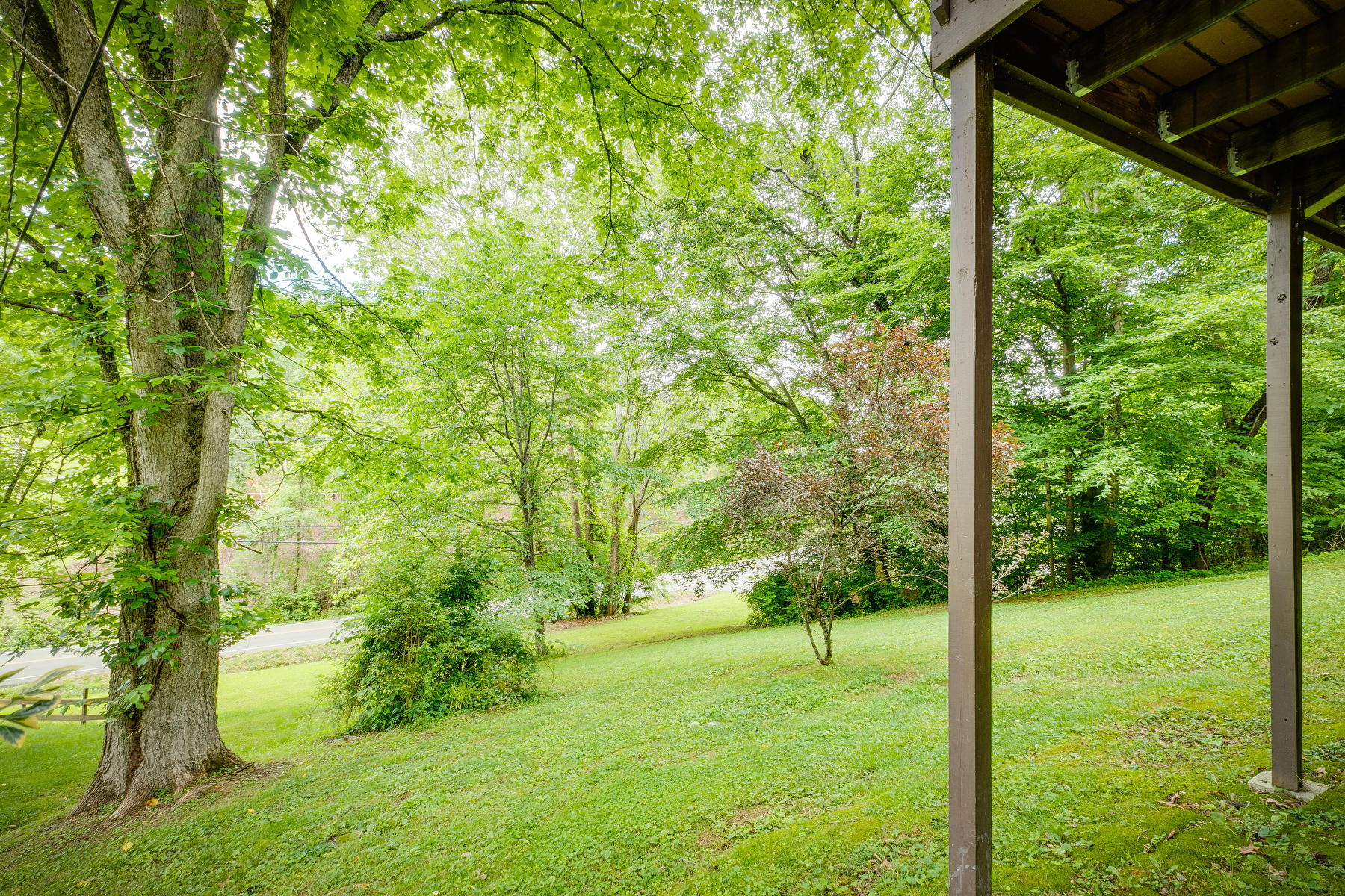 1703 Sinking Creek Road Johnson City, TN 37604 - Photo 32 of 37 032