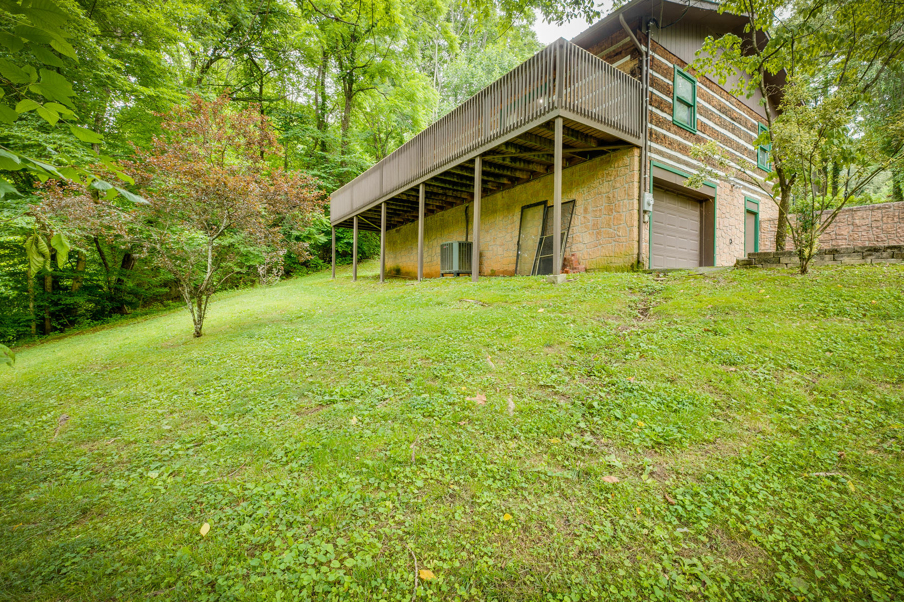 1703 Sinking Creek Road Johnson City, TN 37604 - Photo 33 of 37 033