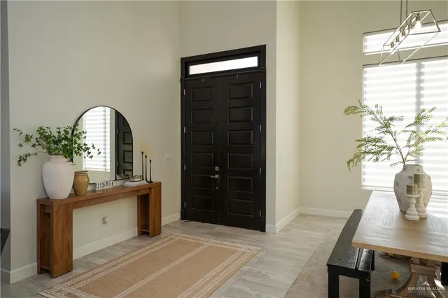 a view of a livingroom with furniture