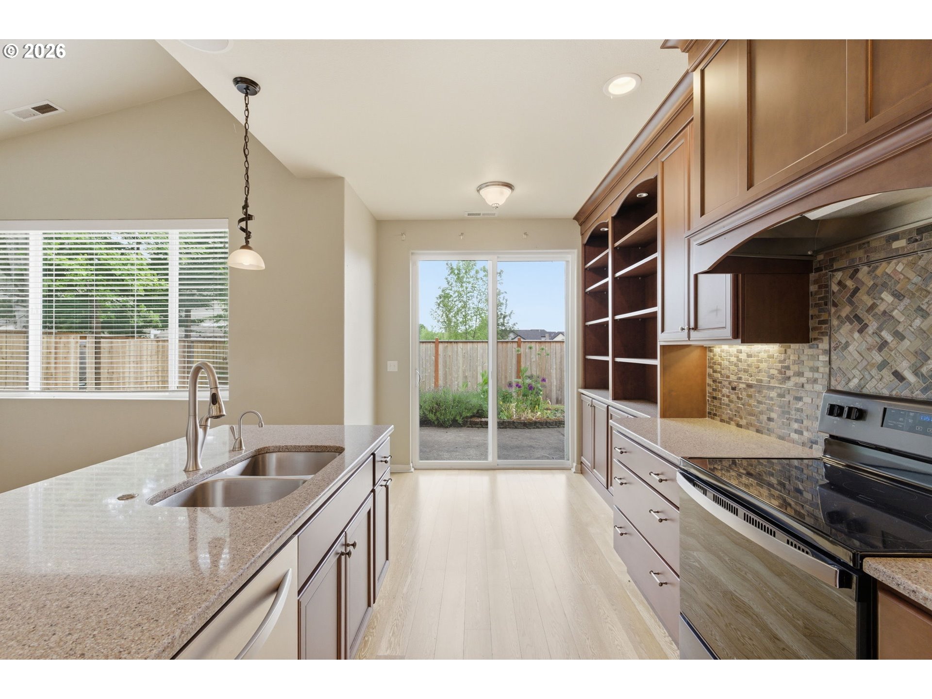 5475 Charles Way Eugene, OR 97402 - Photo 19 of 48