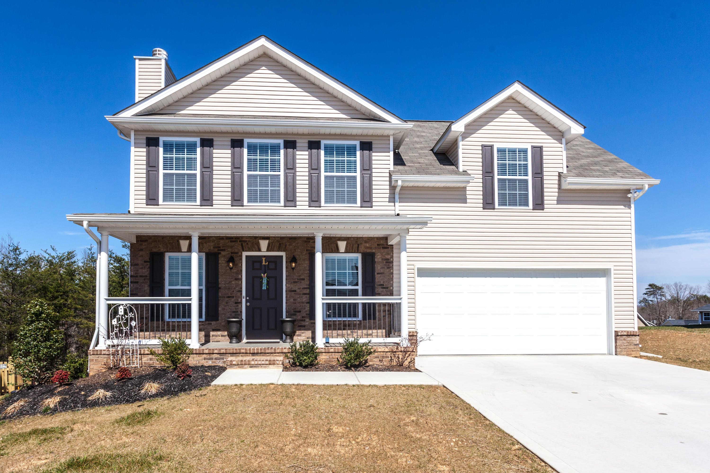 8439 Vessel Lane Heiskell, TN 37754 - Photo 1 of 35 002160309-2-8439VesselLnPowellTN-FULL