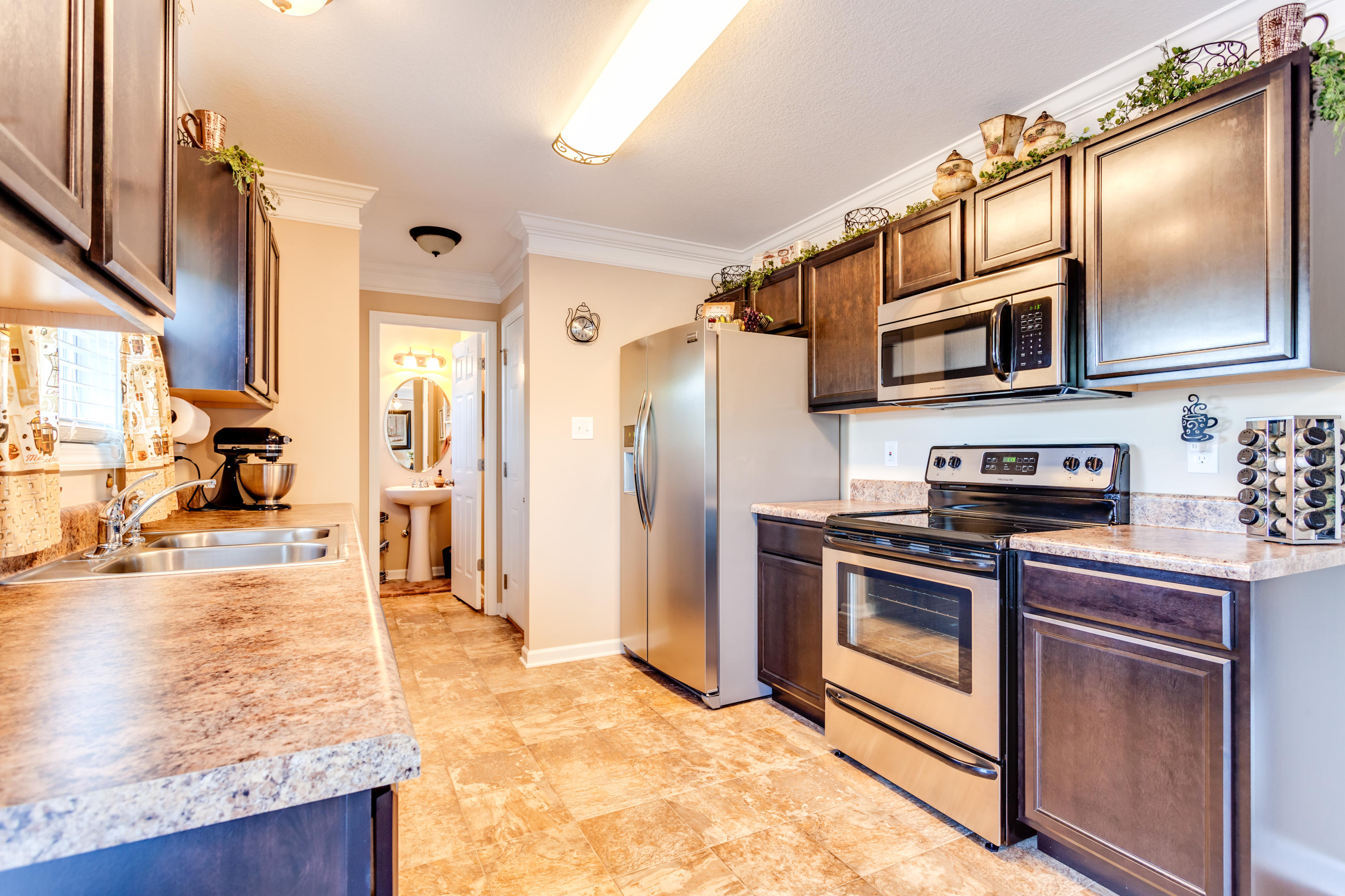 8439 Vessel Lane Heiskell, TN 37754 - Photo 12 of 35 014160309-2-8439VesselLnPowellTN-FULL