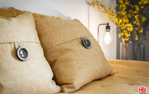 $599,900 | 6405 Green Valley Circle, Unit 209, Culver City, CA 90230