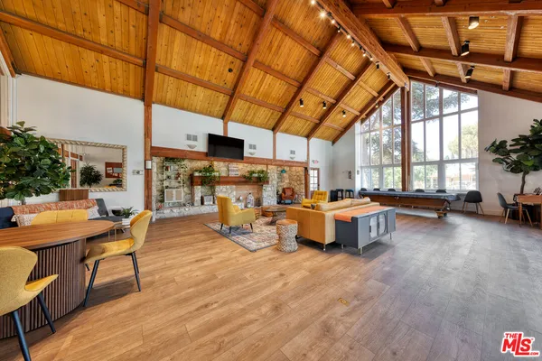 $599,900 | 6405 Green Valley Circle, Unit 209, Culver City, CA 90230