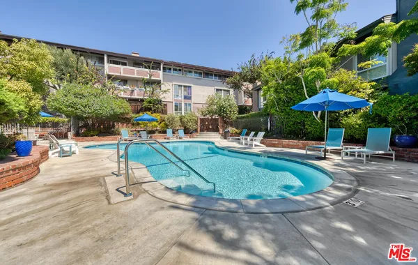 $599,900 | 6405 Green Valley Circle, Unit 209, Culver City, CA 90230