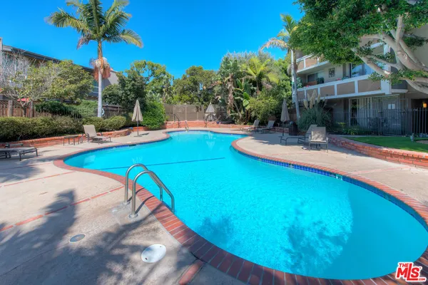 $599,900 | 6405 Green Valley Circle, Unit 209, Culver City, CA 90230