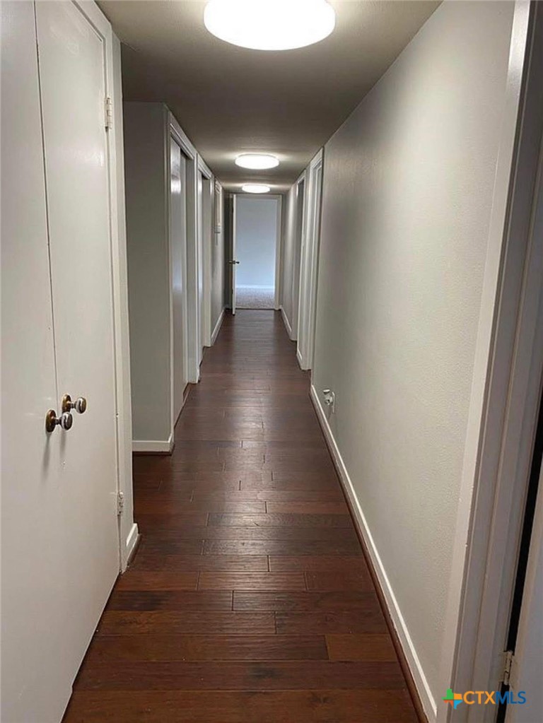 1601 North 15th Street Temple, TX 76501 - Photo 12 of 18 Bedroom Hallway