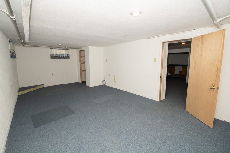52577 Lilac Road South Bend, IN 46628 - Photo 21 of 28