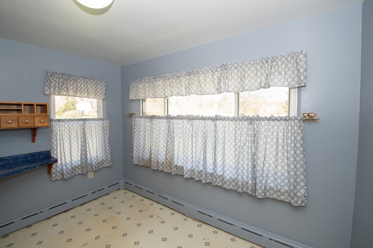 52577 Lilac Road South Bend, IN 46628 - Photo 7 of 28
