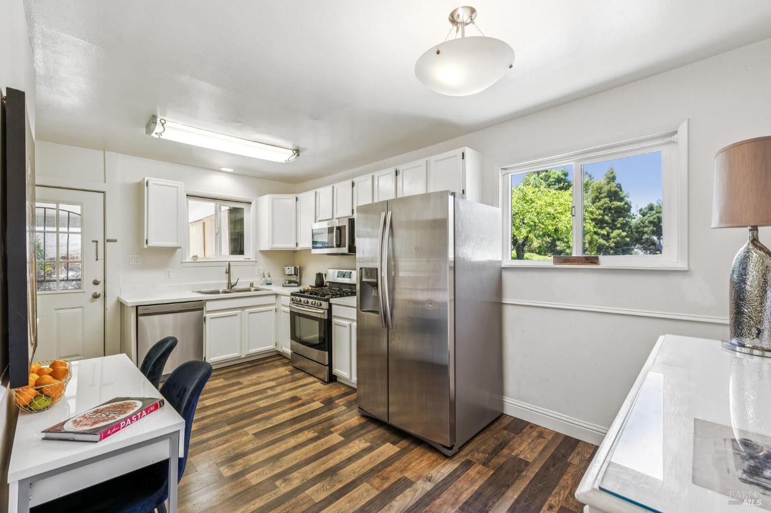 280 Prospect Drive San Rafael, CA 94901 - Photo 9 of 32