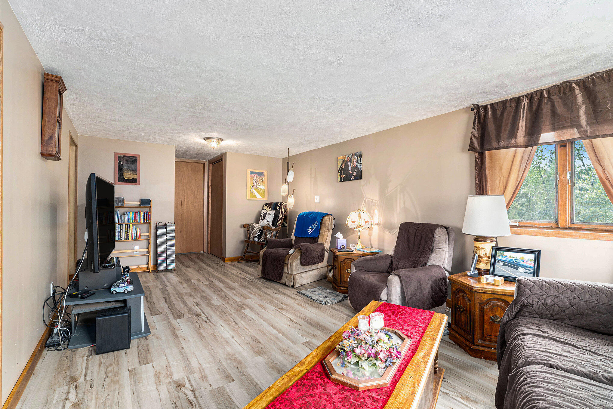 12375 9 Mile Road Kaleva, MI 49645 - Photo 4 of 30 Living Room