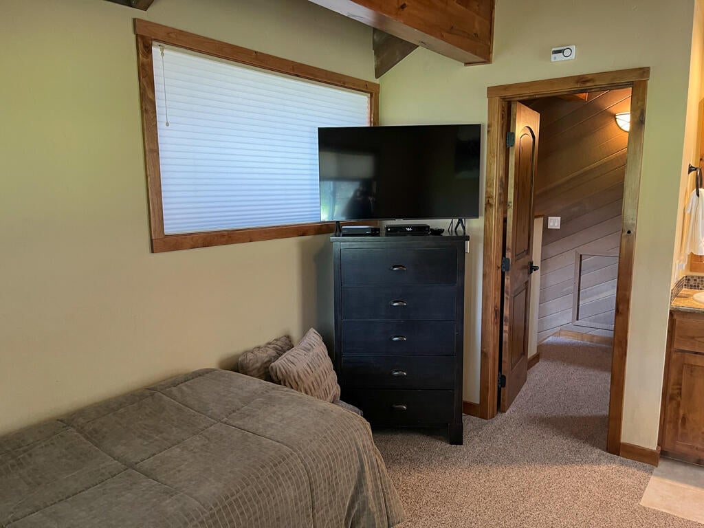 57232 Island Road, Unit 32 Sunriver, OR 97707 - Photo 20 of 26 Sunriver Meadow House 32-24