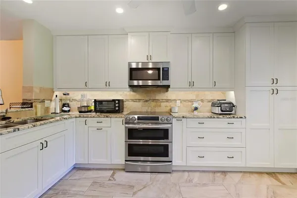 $1,750 | 6101 34th Street West, Unit 23C, Bradenton, FL 34210