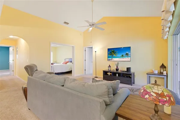 $1,750 | 6101 34th Street West, Unit 23C, Bradenton, FL 34210