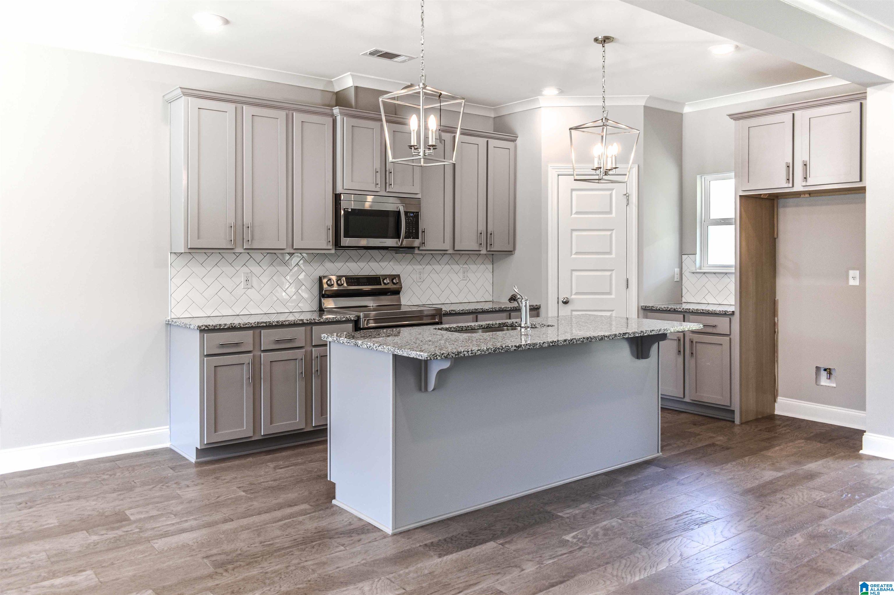 39 Pacific Street Pell City, AL 35128 - Photo 9 of 36