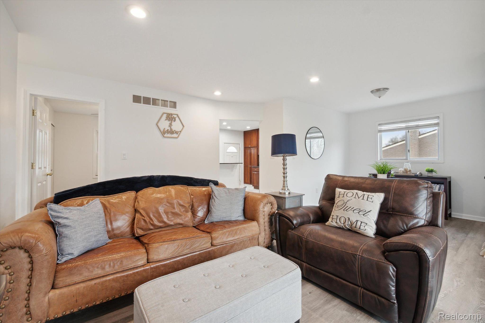 483 West Tienken Road Rochester, MI 48306 - Photo 10 of 48 Gallery Image 10