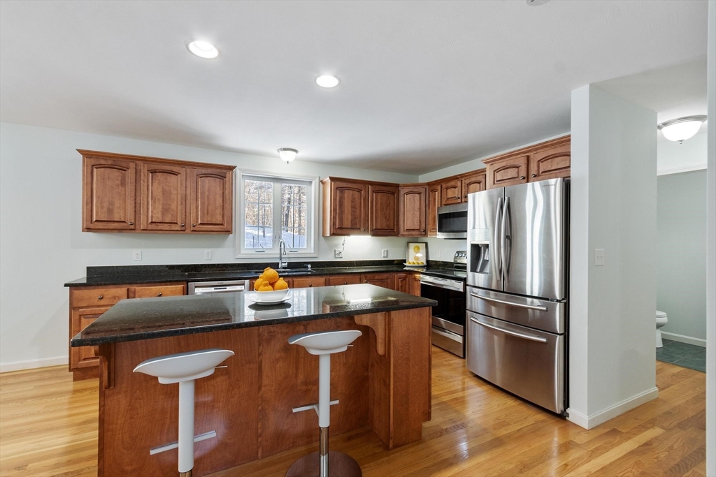 309 Reservoir Road Lunenburg, MA 01462 - Photo 10 of 42 Gallery Image 10