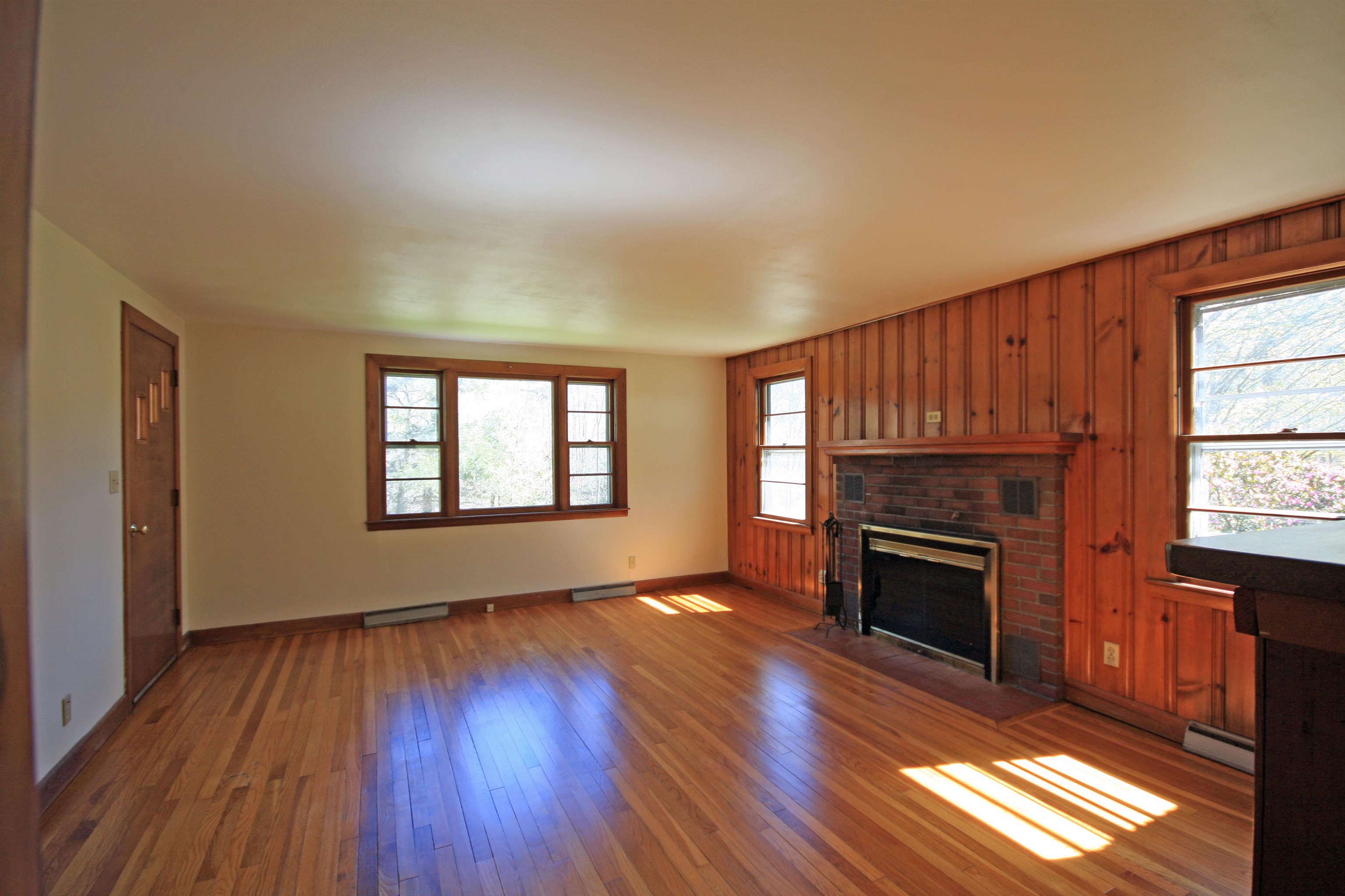 187 Mountainside Road Bridgewater, VT 05035 - Photo 13 of 32
