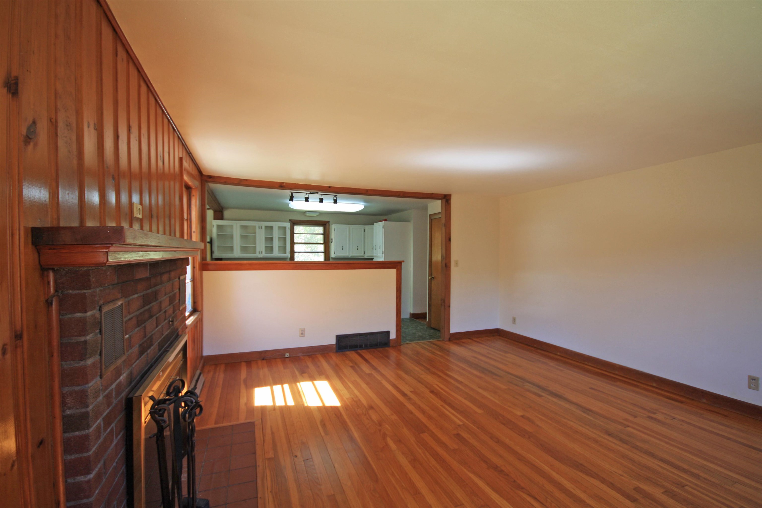 187 Mountainside Road Bridgewater, VT 05035 - Photo 15 of 32