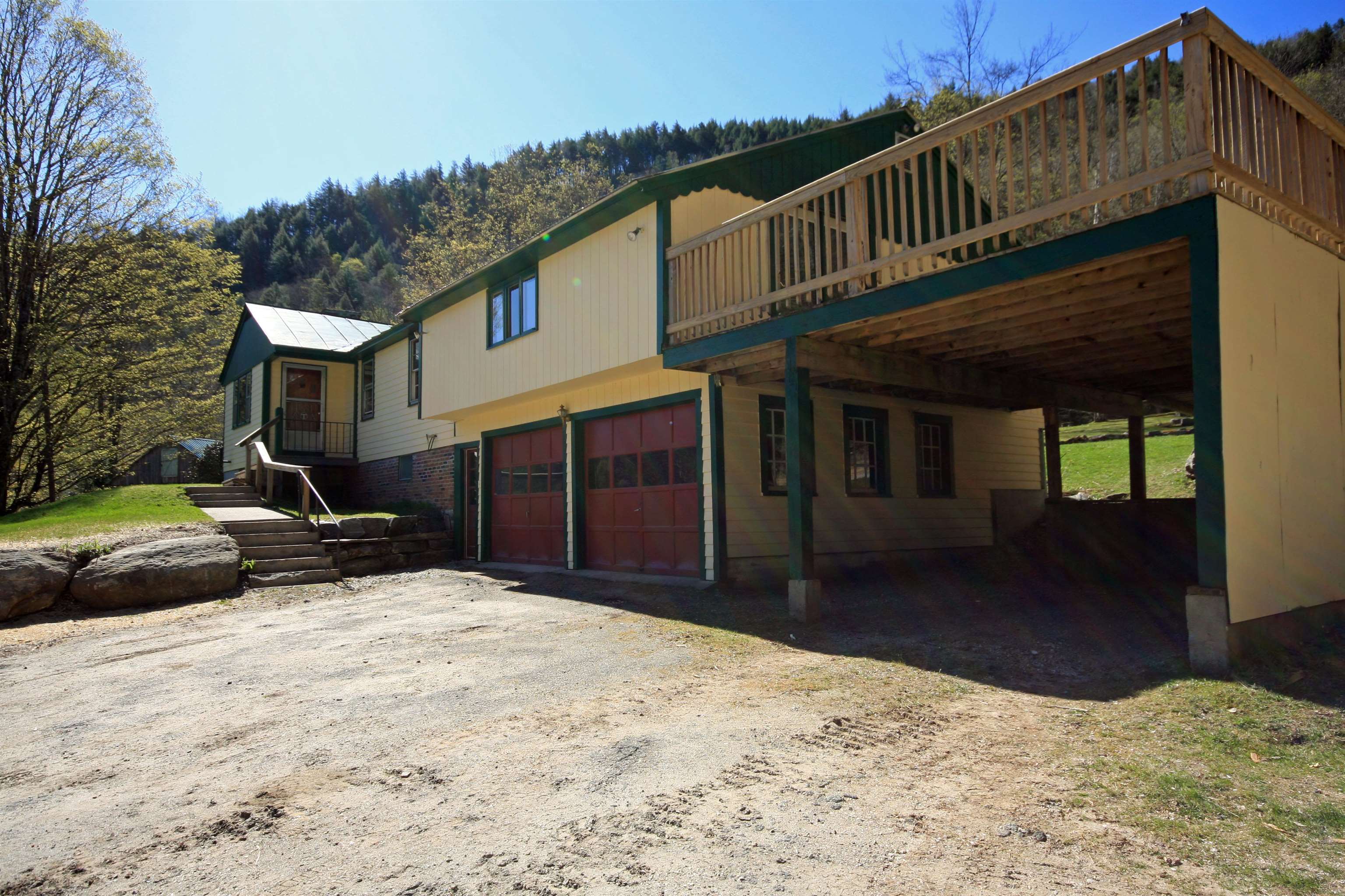 187 Mountainside Road Bridgewater, VT 05035 - Photo 2 of 32