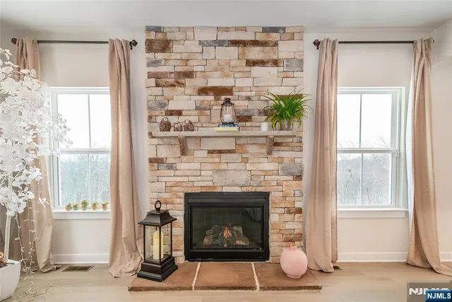 $1,199,000 | 37 Esposito Lane, Roxbury Township, NJ 07850