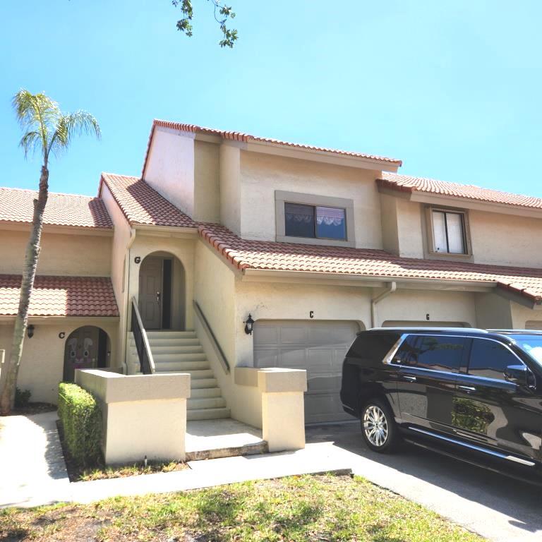 5660 Coach House Circle, Unit G Boca Raton, FL 33486 - Photo 2 of 22 20250427_143506