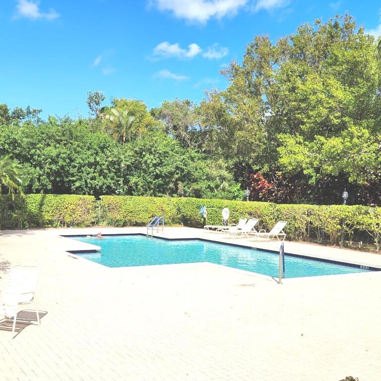 5660 Coach House Circle, Unit G Boca Raton, FL 33486 - Photo 21 of 22 20250206_124133
