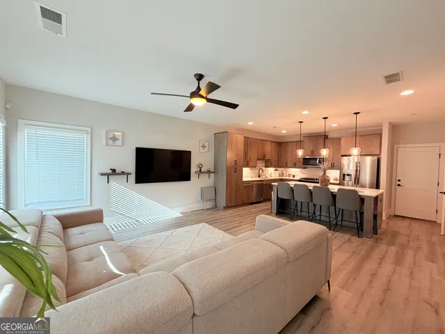 $2,800 | 1971 Drew Drive, Atlanta, GA 30318